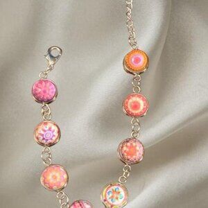 Pink and orange vintage button bracelet with silver chain #retroaccessories
